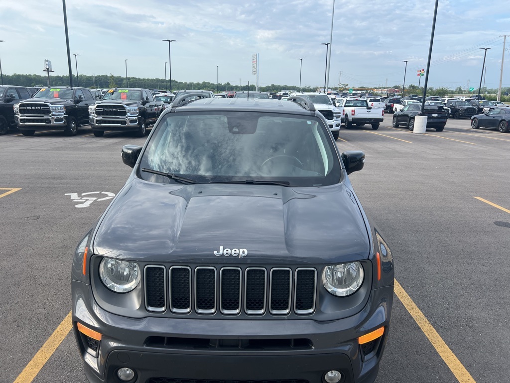 Used 2022 Jeep Renegade Limited with VIN ZACNJDD12NPN58881 for sale in Kansas City