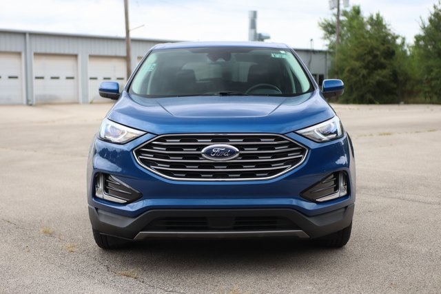 2021 Ford Edge SEL photo 3