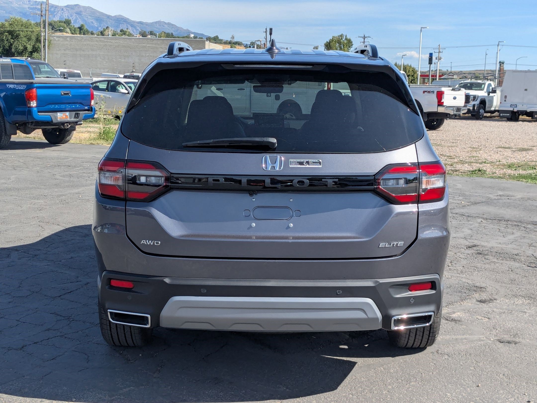 2025 Honda Pilot Elite photo 4