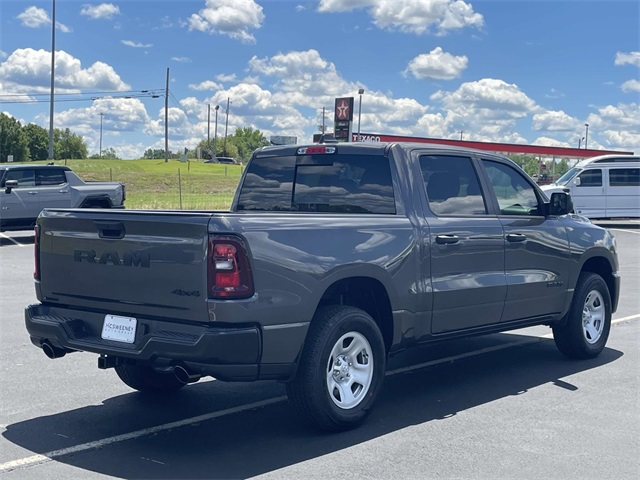 2025 Ram 1500 Tradesman photo 3