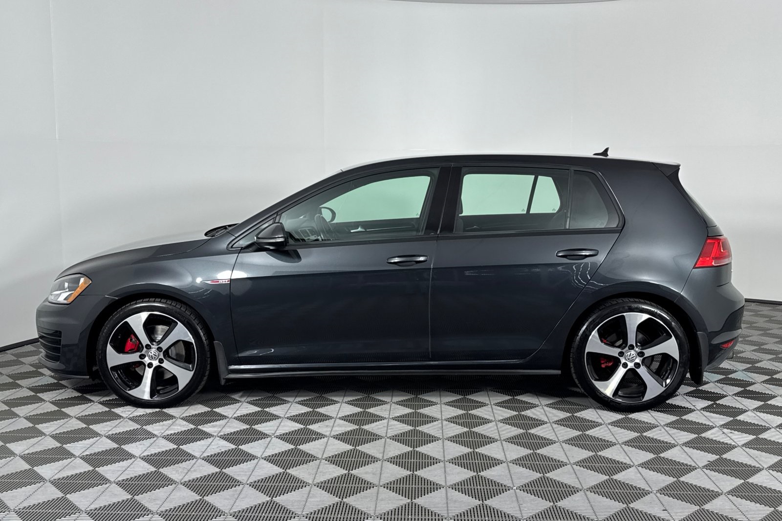 2017 Volkswagen Golf GTI S photo 7