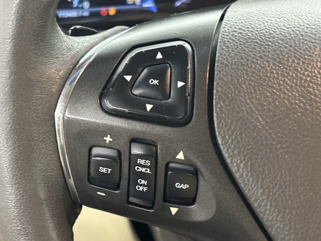 2014 Lincoln MKS Base photo 17