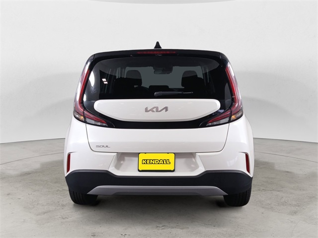 2023 Kia Soul LX photo 3