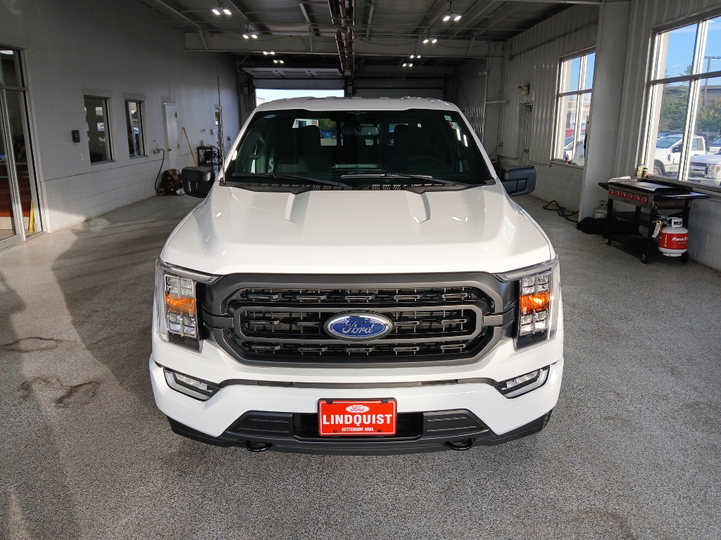 2023 Ford F-150 XLT photo 3