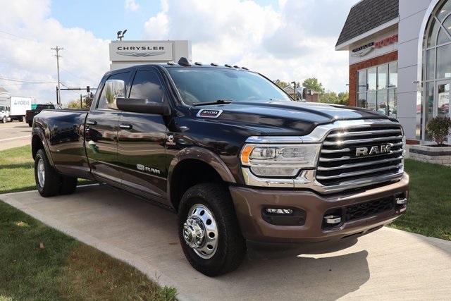 2022 Ram 3500 Limited Longhorn photo 3