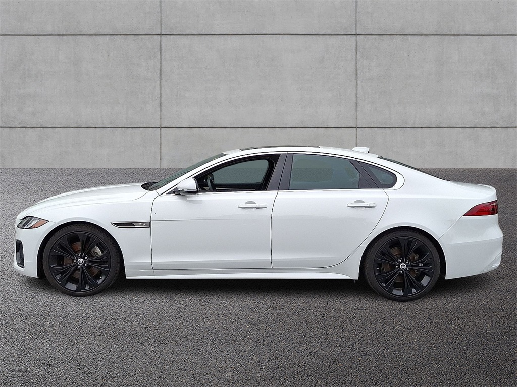 2024 Jaguar XF R-Dynamic SE photo 7