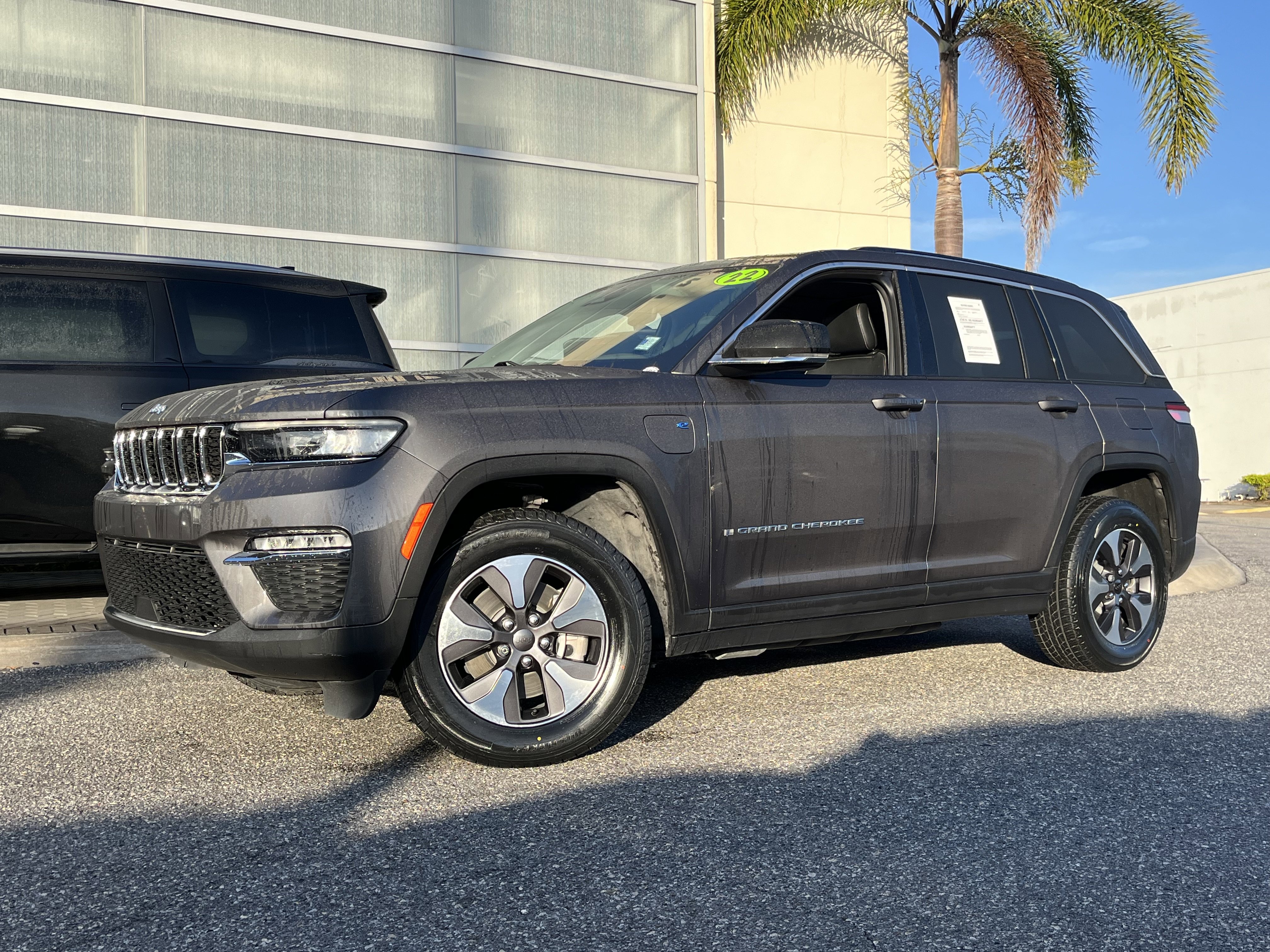 2022 Jeep Grand Cherokee 4xe's photo