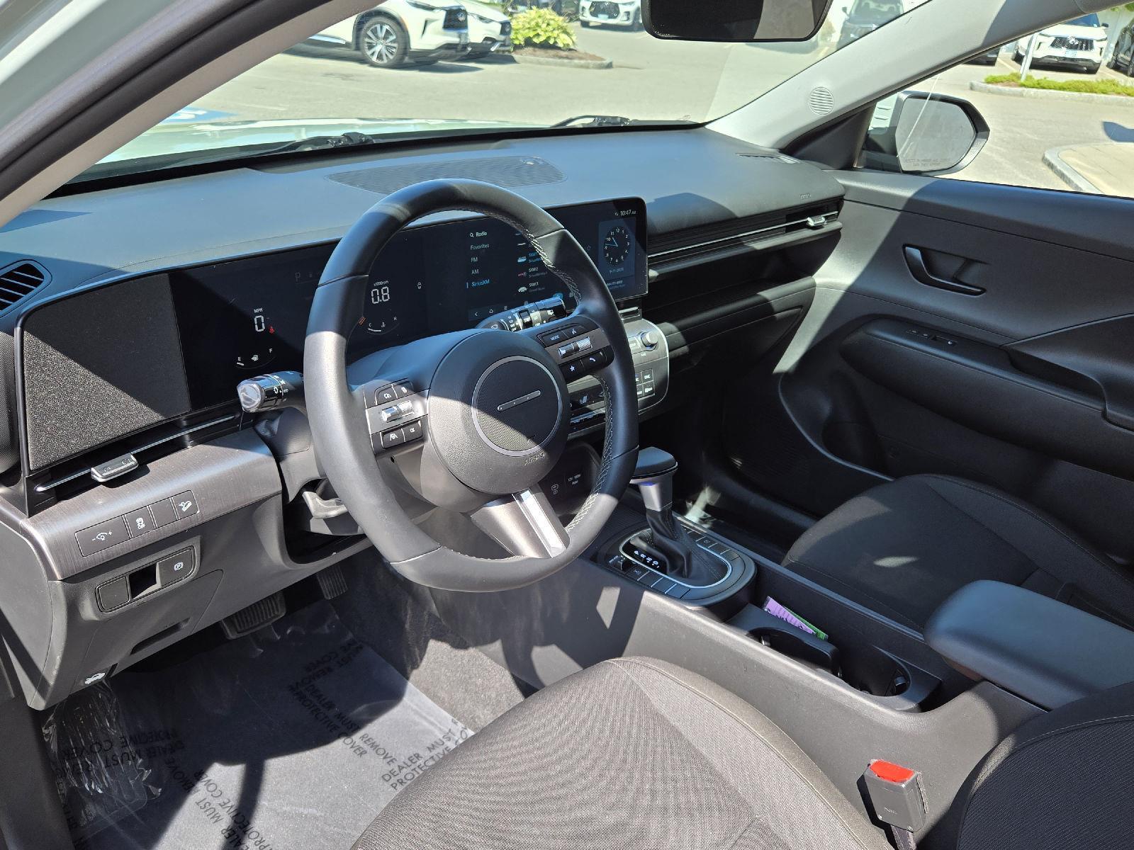 2024 Hyundai Kona SEL photo 4