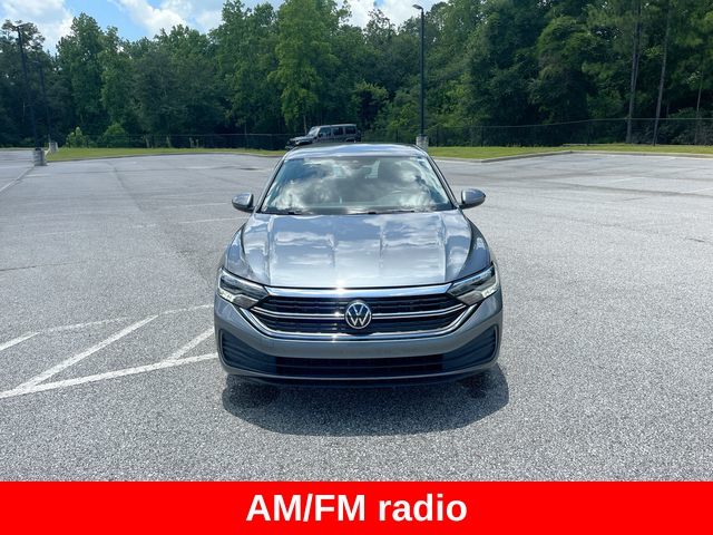 2022 Volkswagen Jetta 1.5T SE photo 2