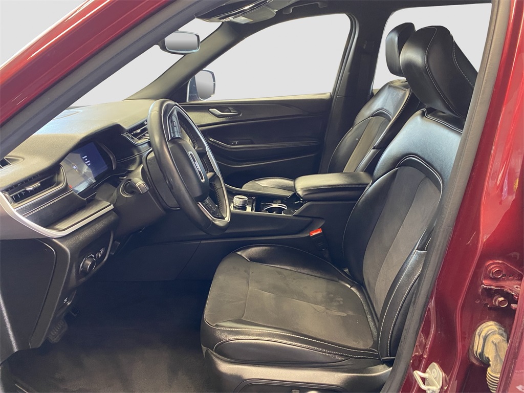 2023 Jeep Grand Cherokee Altitude photo 10