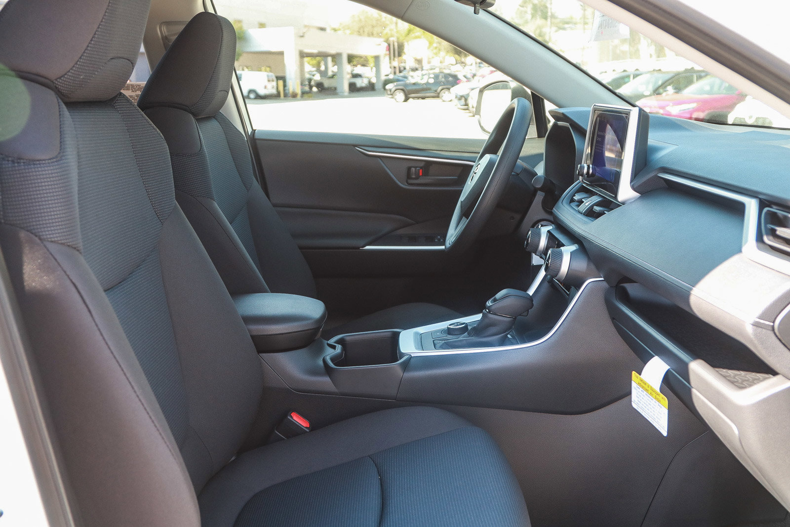 2025 Toyota RAV4 Hybrid LE photo 16
