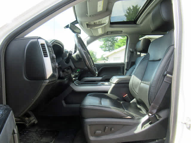2015 Chevrolet Silverado 1500 LTZ photo 3