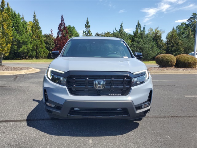 2025 Honda Ridgeline Black Edition photo 2