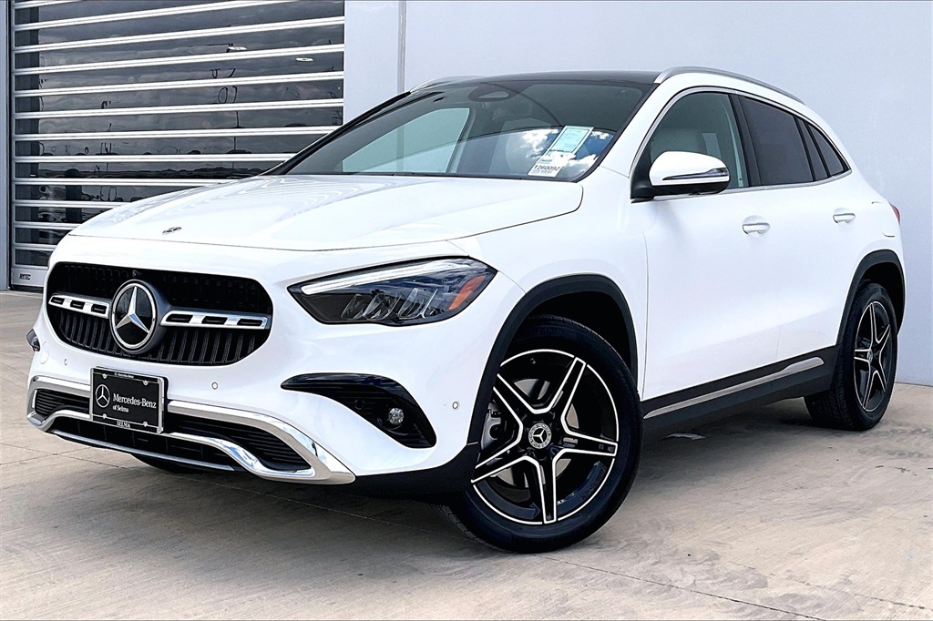 2026 Mercedes Benz GLA 250 photo 2