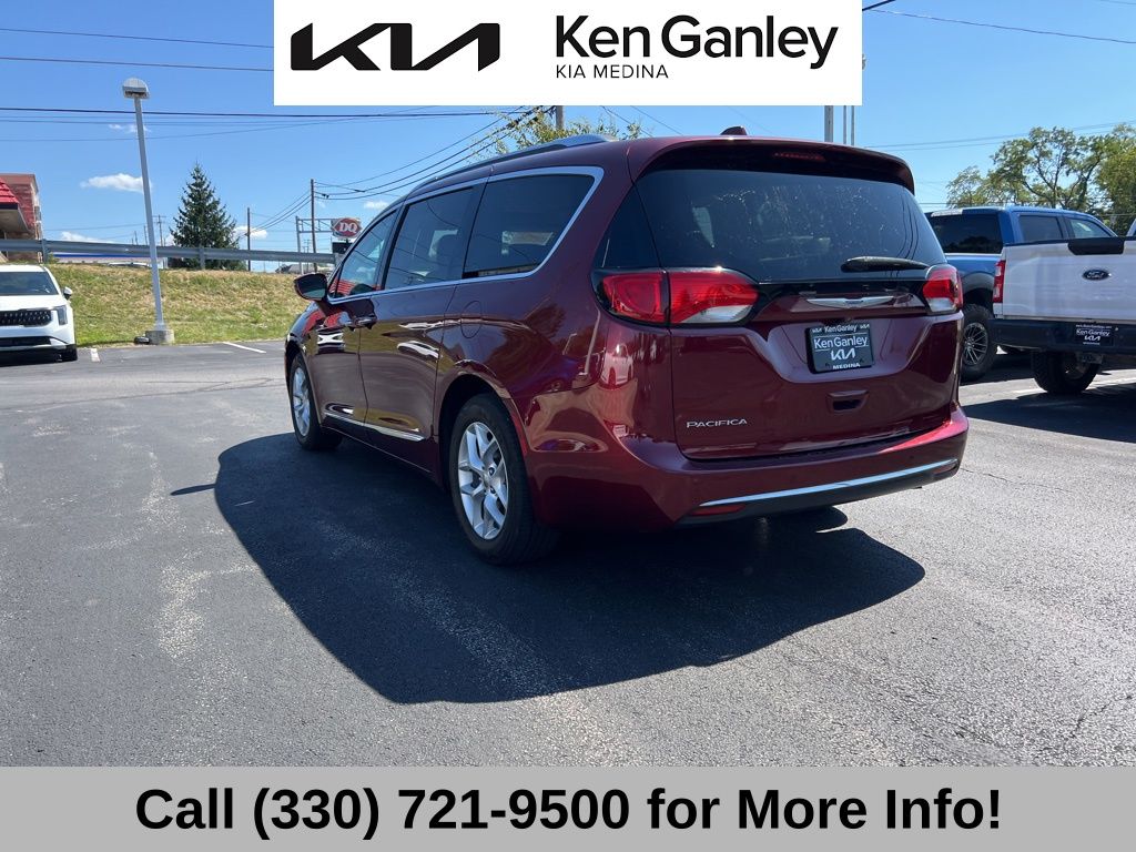2018 Chrysler Pacifica Touring Plus photo 13