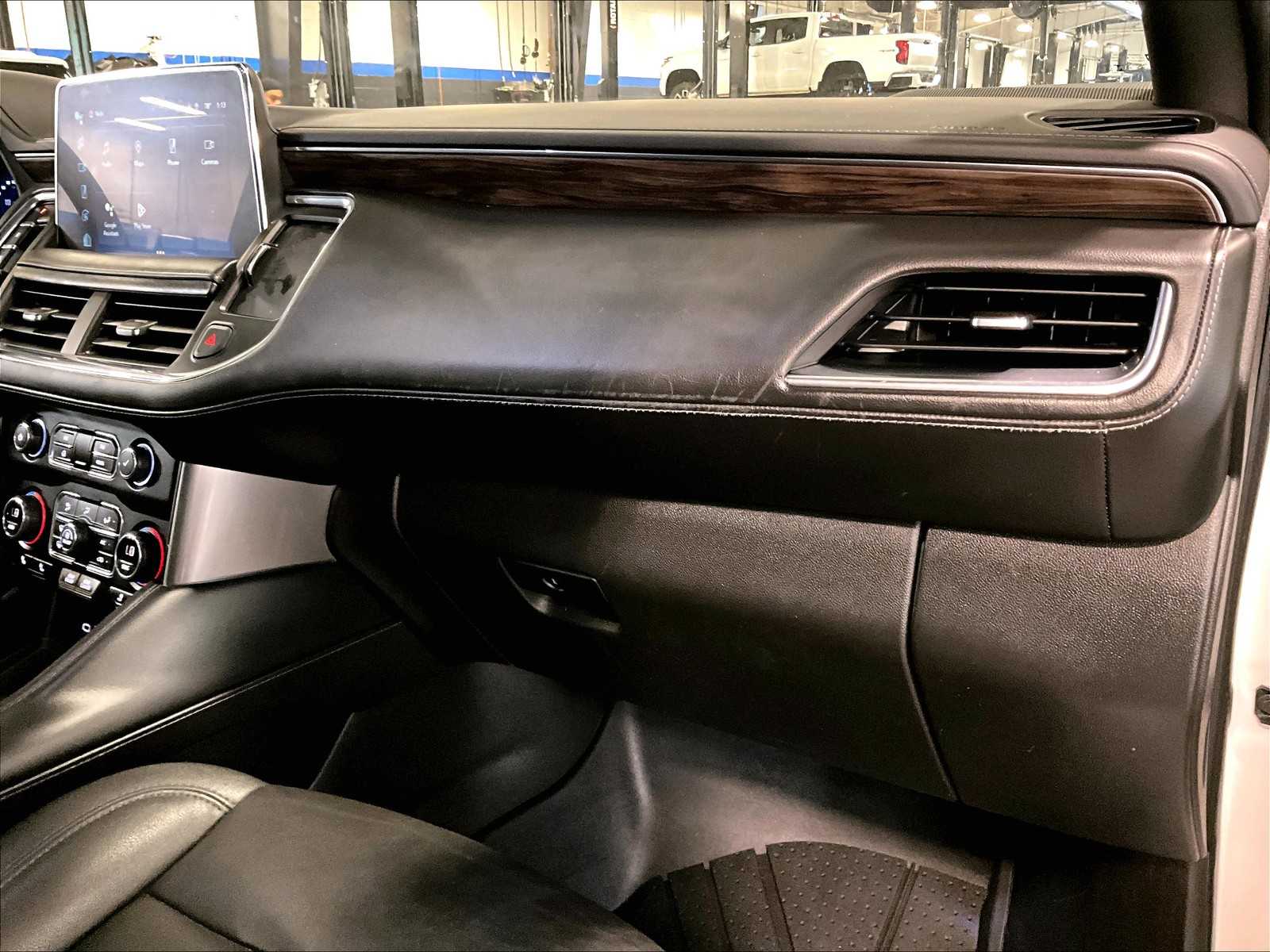 2022 Chevrolet Tahoe LT photo 13