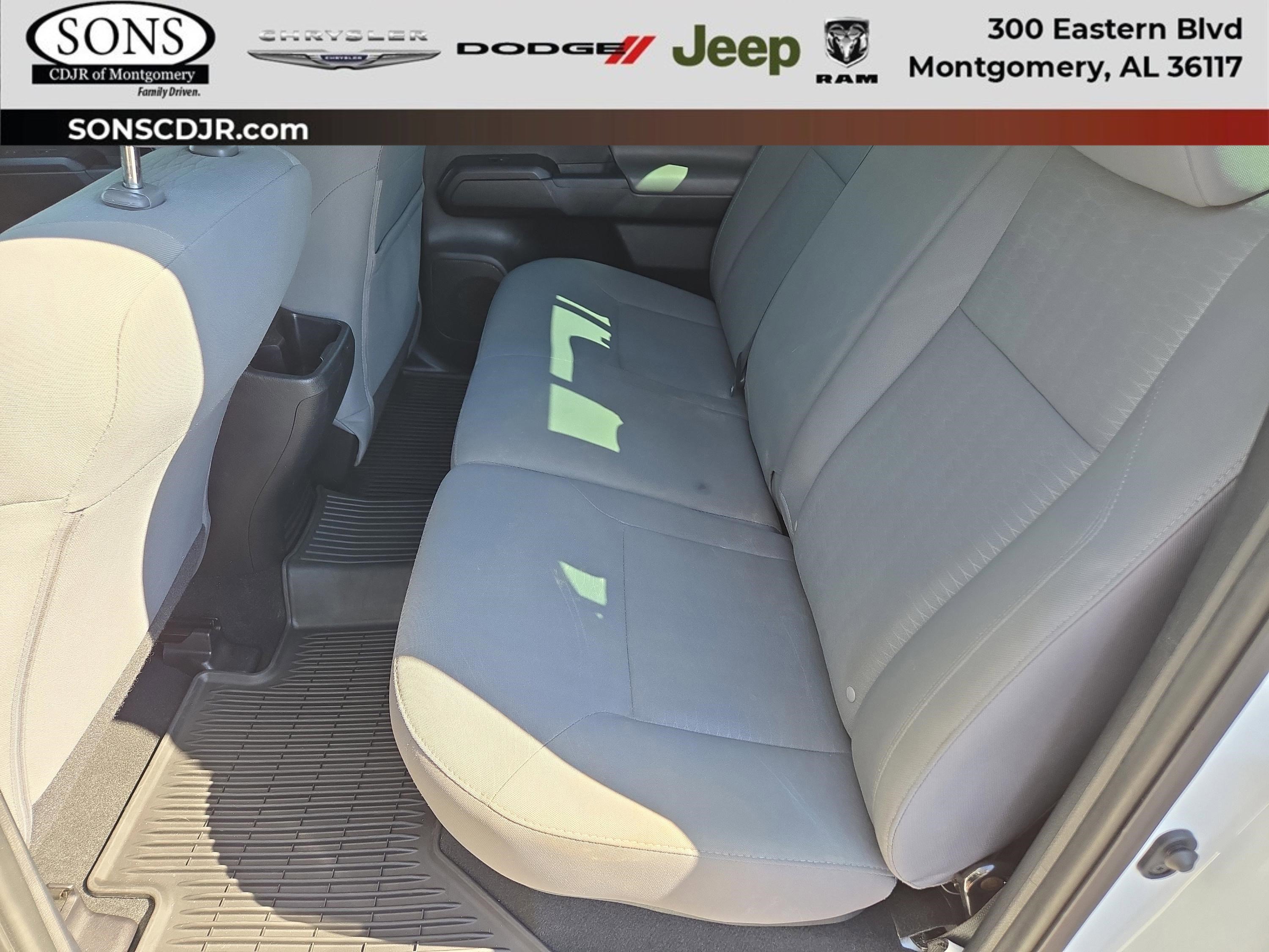 2017 Toyota Tacoma SR