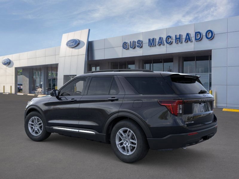 2025 Ford Explorer photo 2