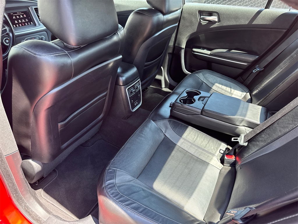 2021 Dodge Charger SXT photo 18
