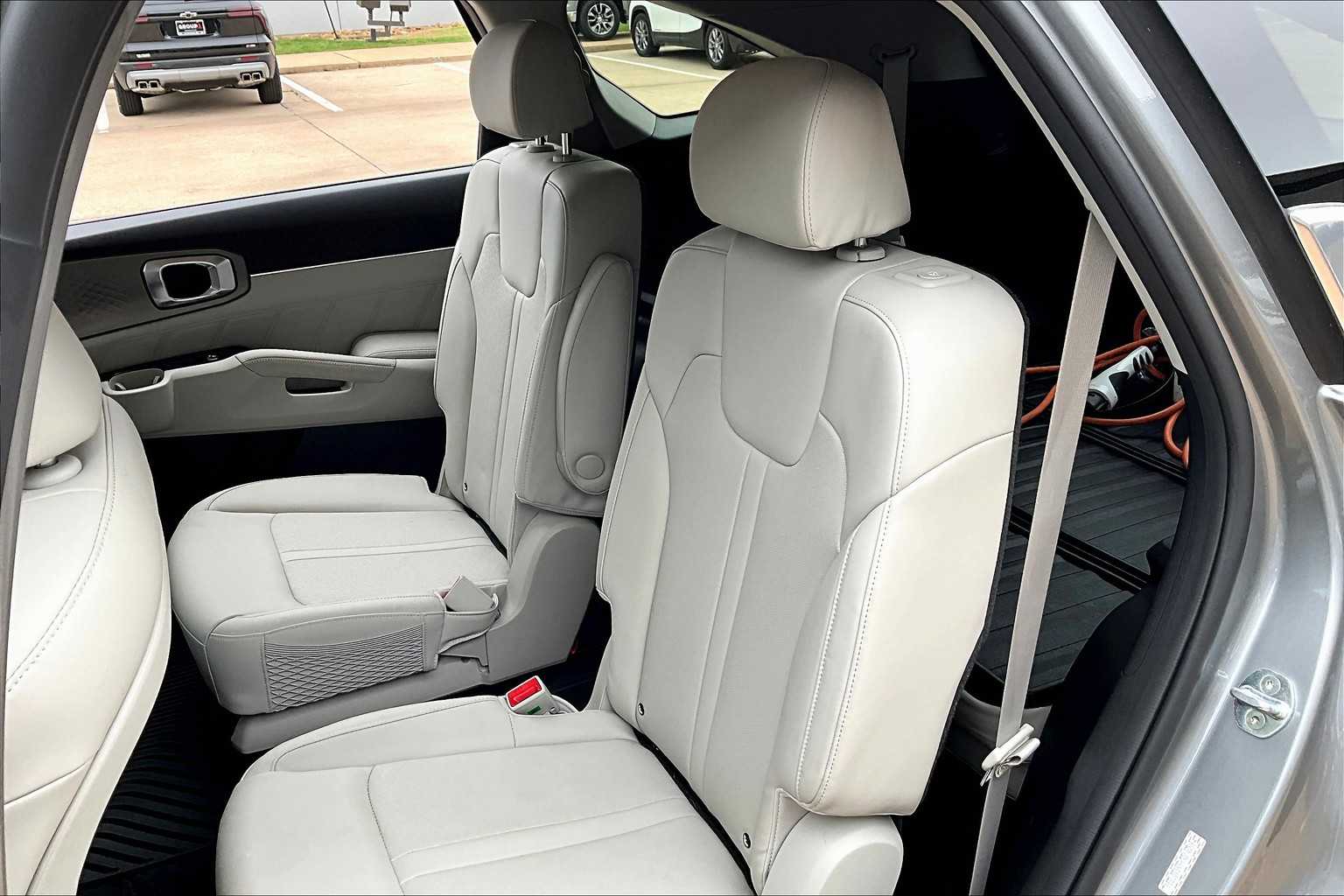 2022 Kia Sorento Plug-In Hybrid SX photo 17