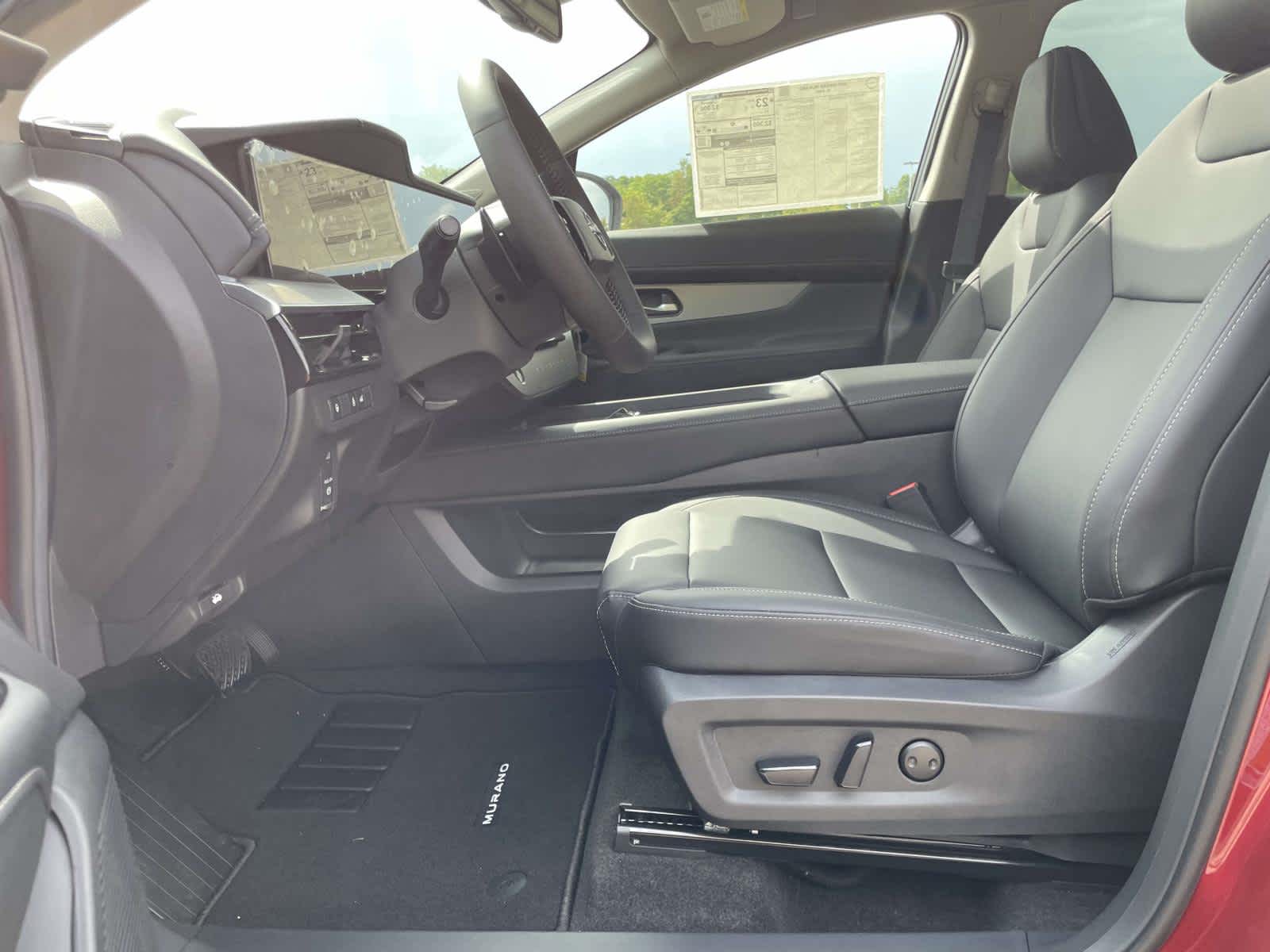 2025 Nissan Murano SL photo 13