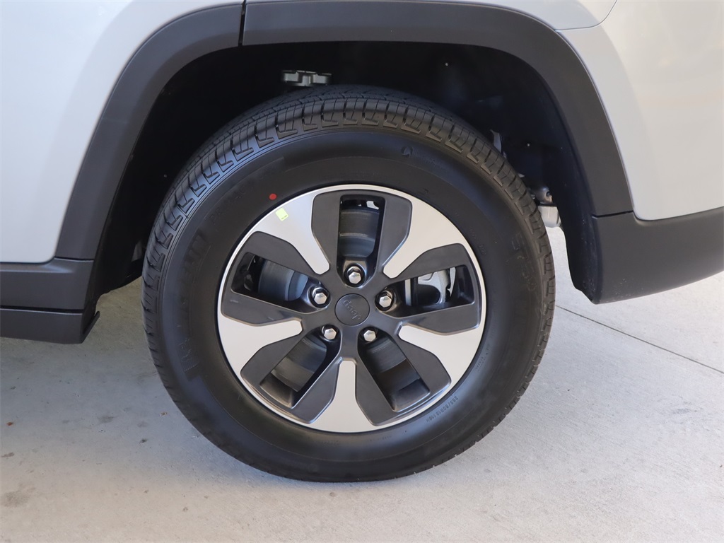 2023 Jeep Grand Cherokee Overland photo 26