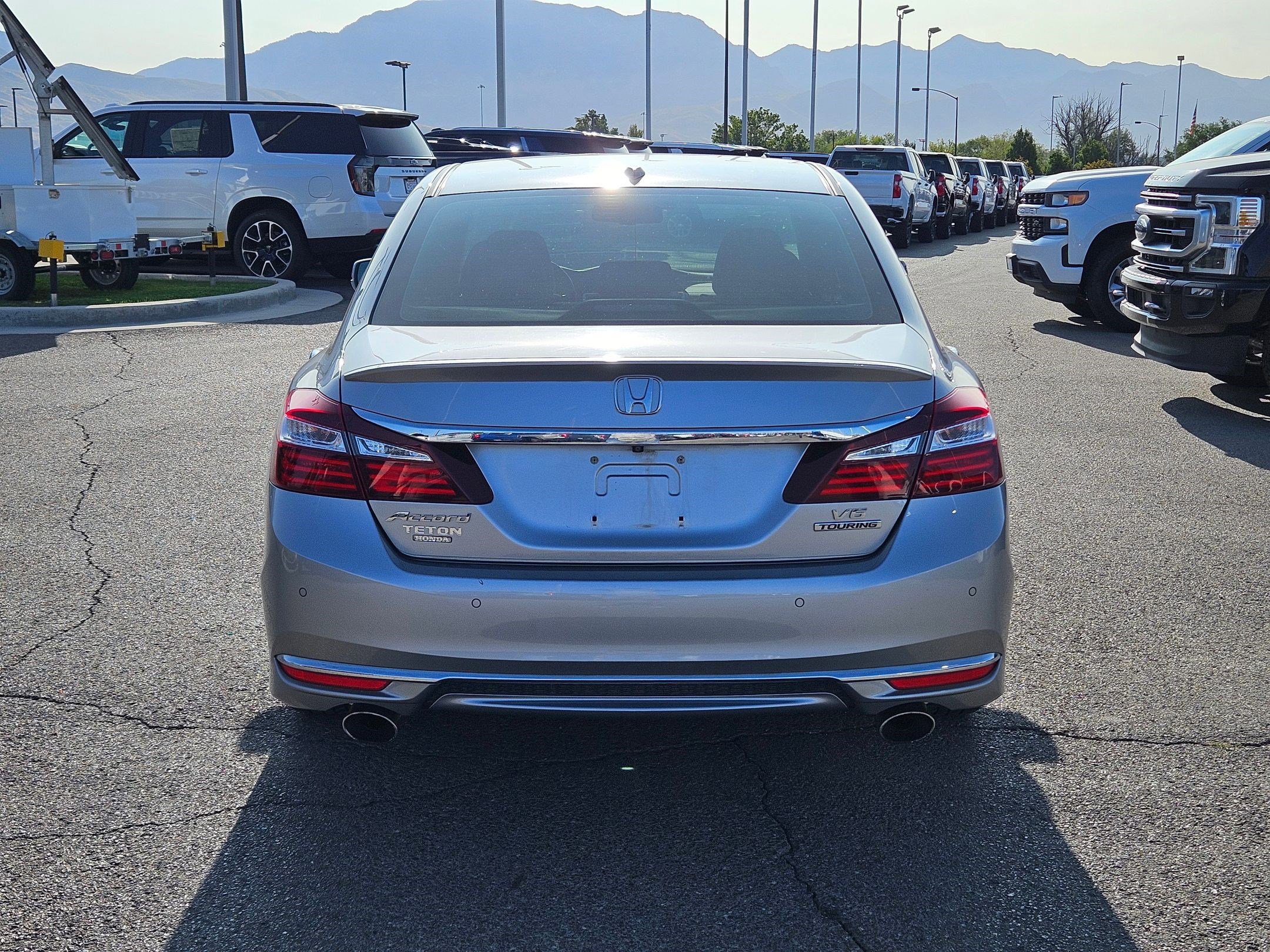 2017 Honda Accord Touring photo 4