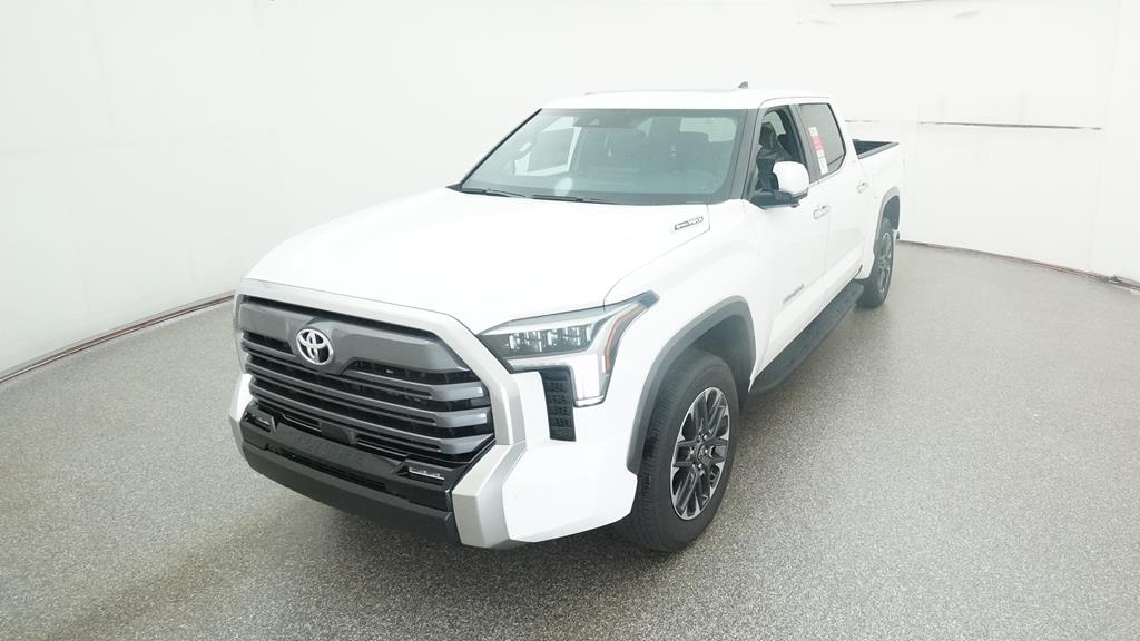 2025 Toyota Tundra Limited CrewMax photo 5