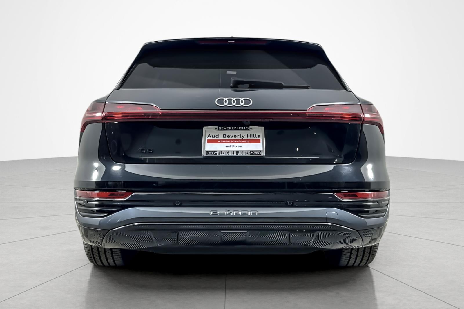 2024 Audi Q8 E-tron Premium Plus photo 4