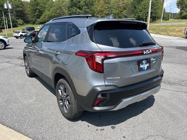 2024 Kia Seltos S photo 5