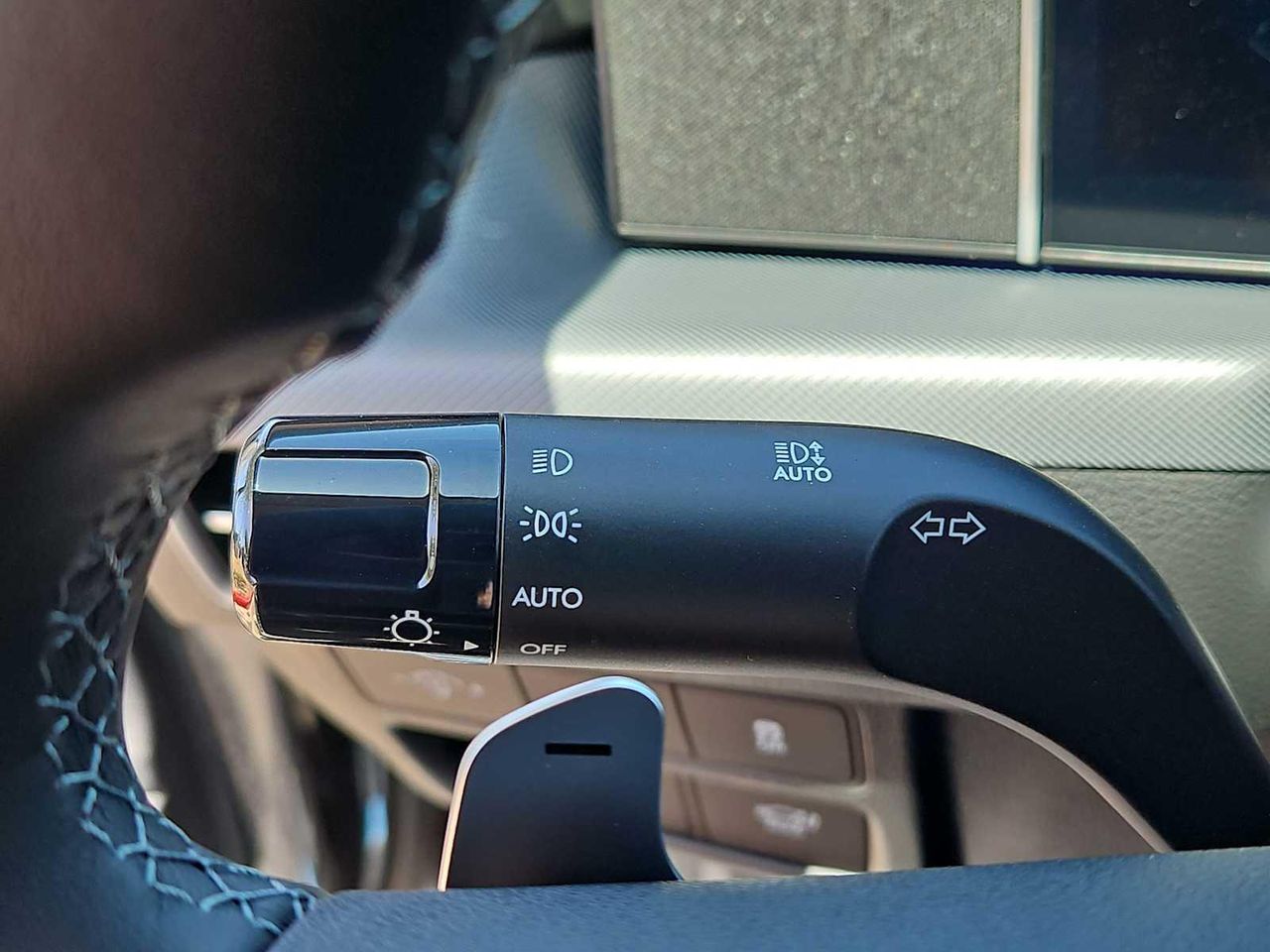 2025 Hyundai Sonata Hybrid Limited photo 24