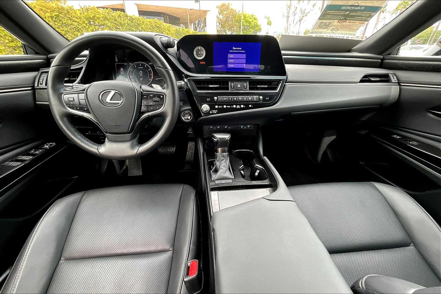 2023 Lexus ES 350 photo 13
