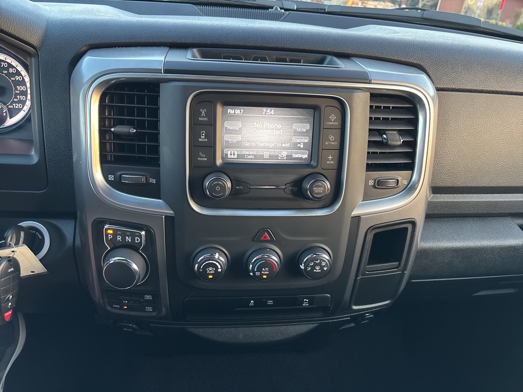 2024 Ram 1500 Classic Warlock photo 11