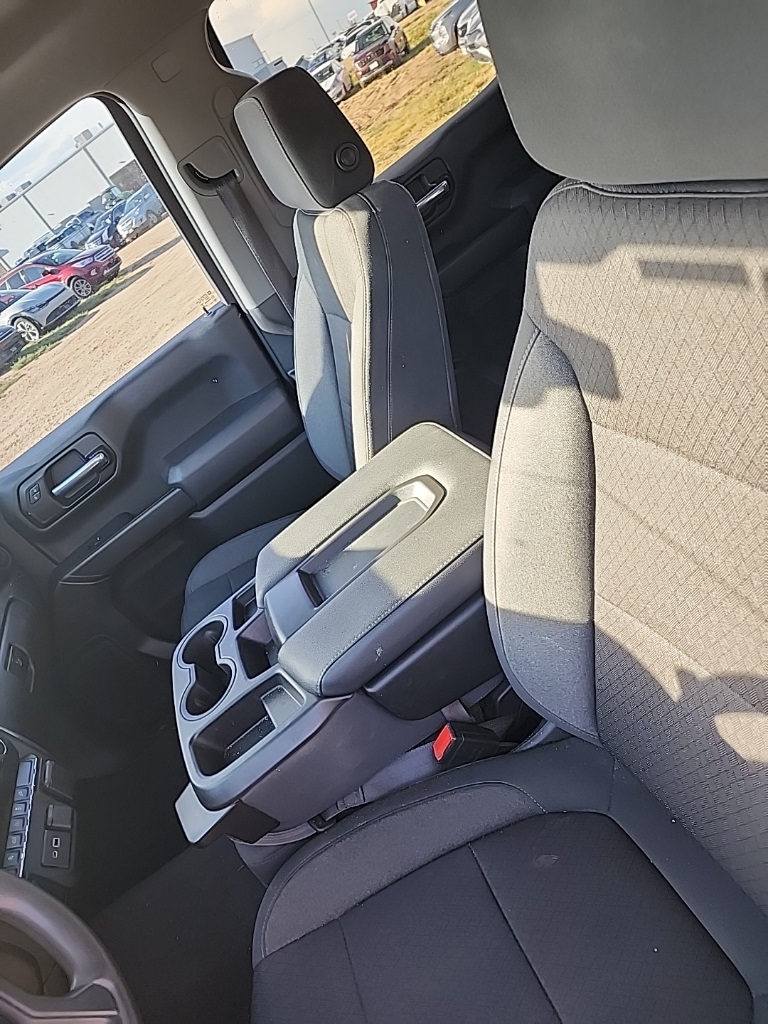 2022 Chevrolet Silverado 1500 Custom photo 9