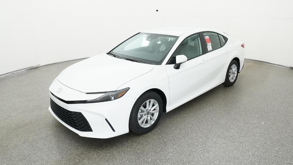 2026 Toyota Camry LE's photo