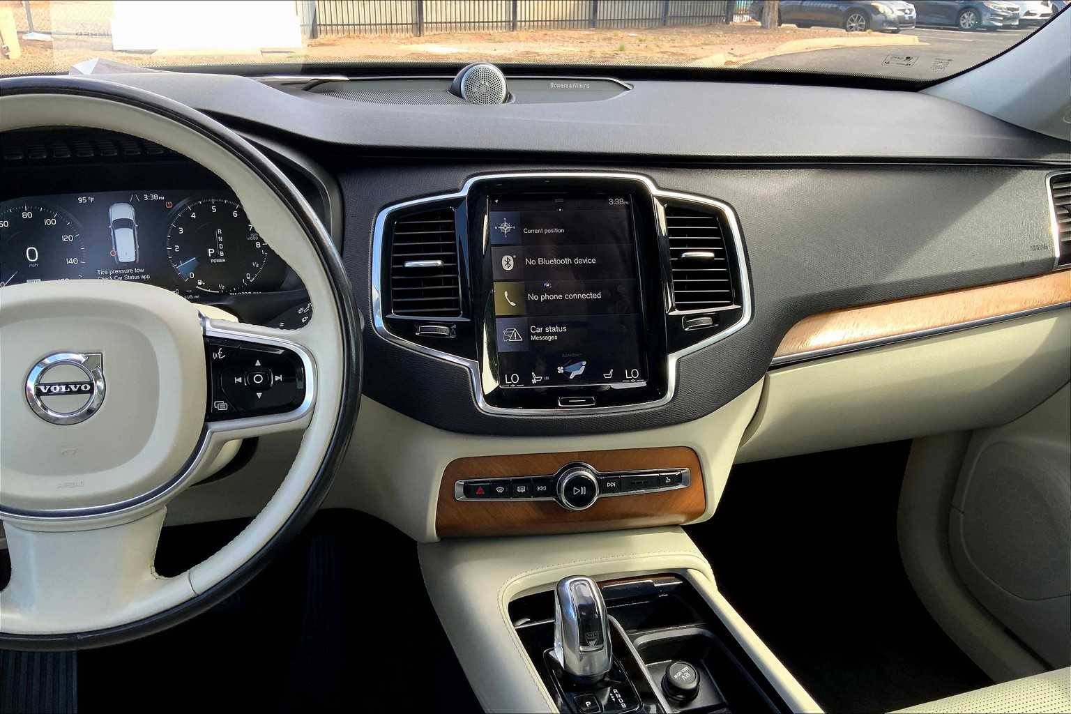2017 Volvo XC90 Inscription photo 5