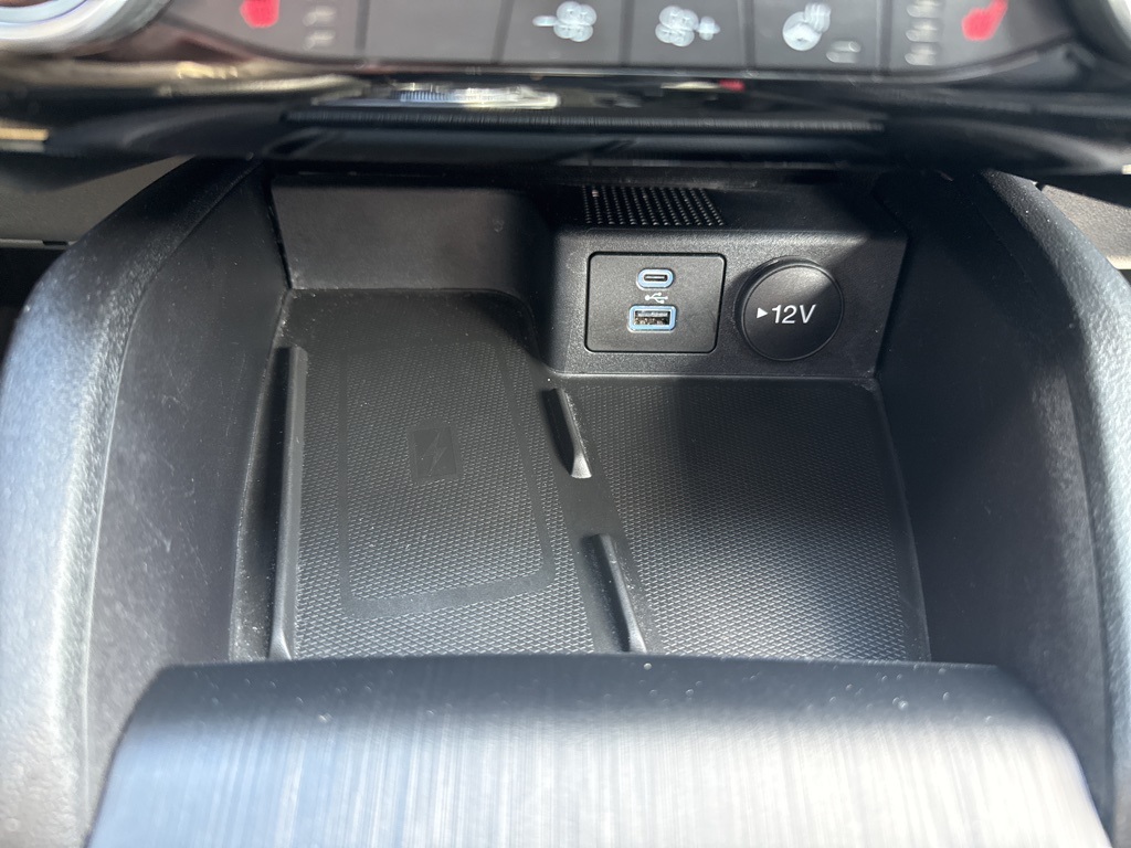 2022 Ford Escape SEL photo 36