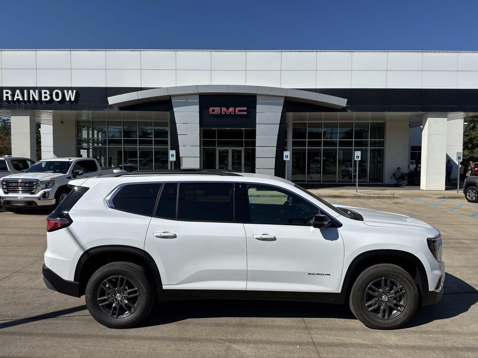 2026 GMC Acadia Elevation's photo