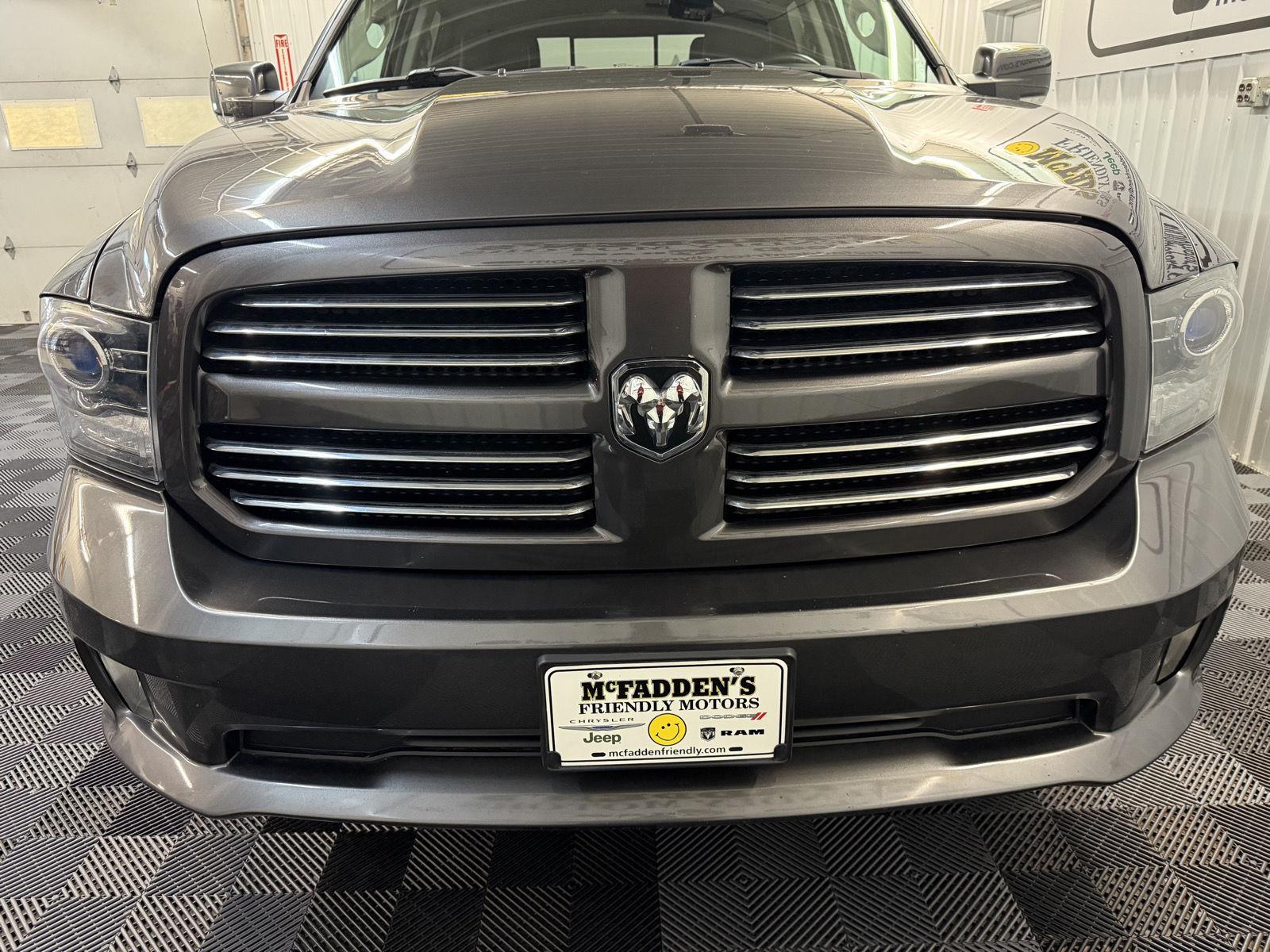 2017 Ram 1500 Sport photo 2