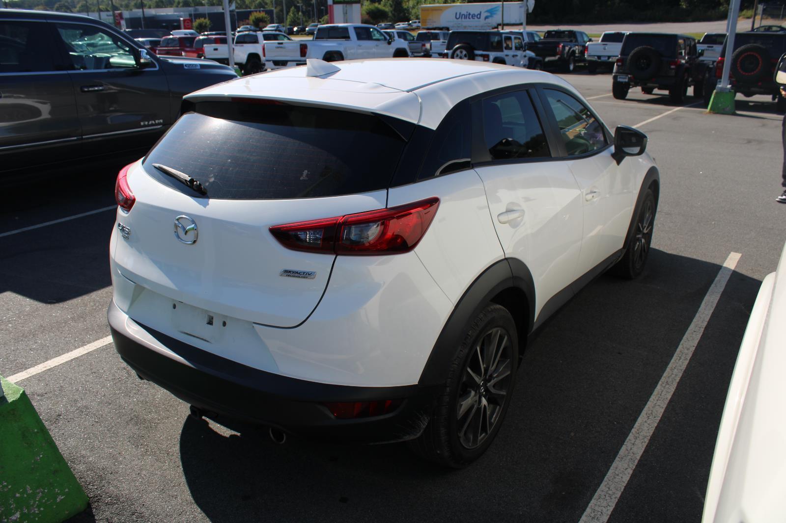 2017 Mazda CX-3 Touring photo 3