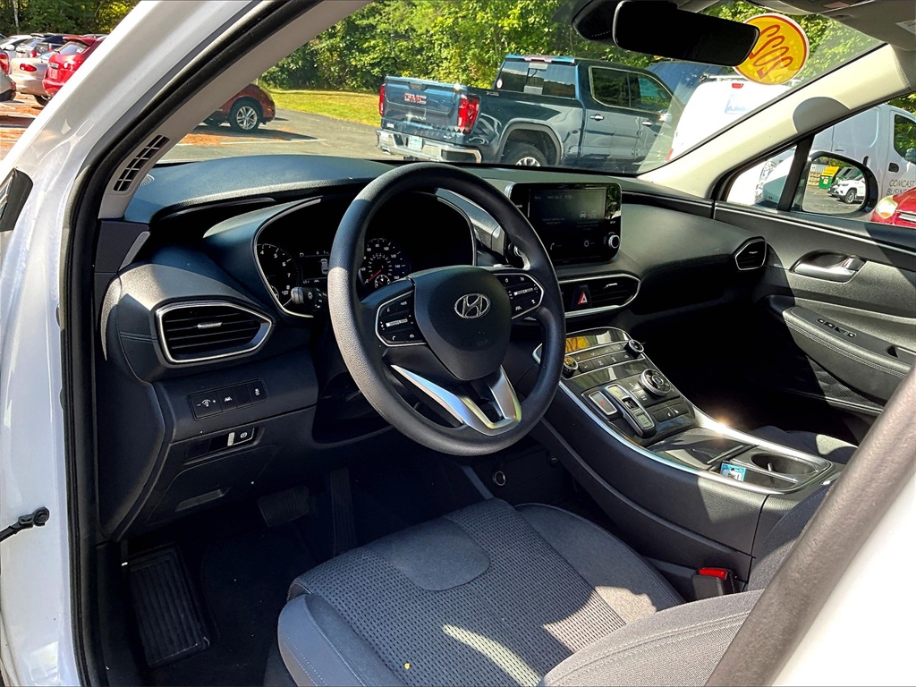 2022 Hyundai Santa Fe SEL photo 4