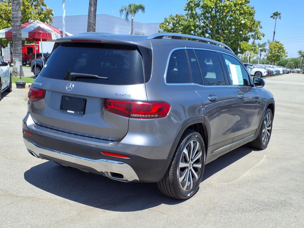 2023 Mercedes Benz GLB 250 4MATIC photo 2
