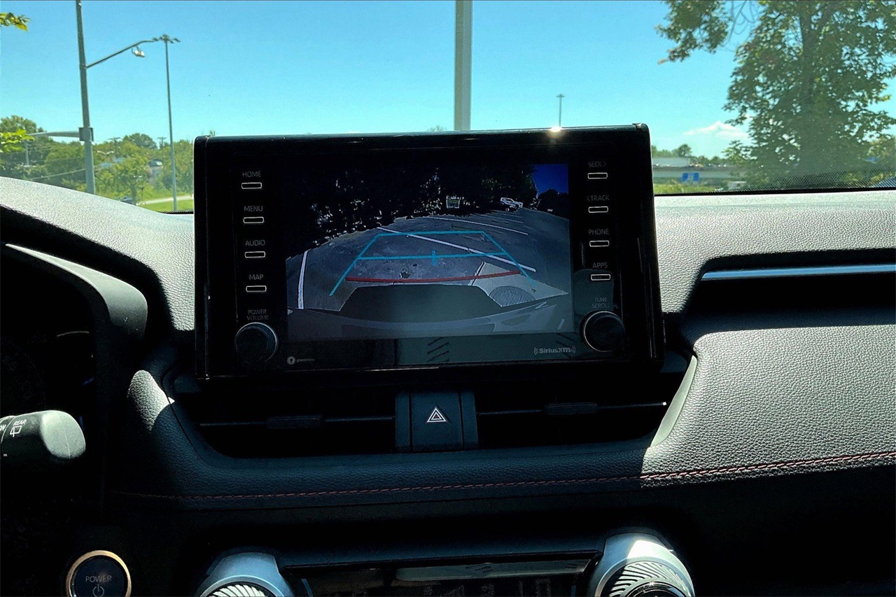 2021 Toyota RAV4 Prime XLE Premium photo 17