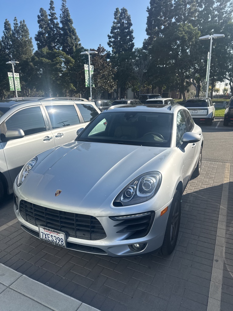 2017 Porsche Macan Base