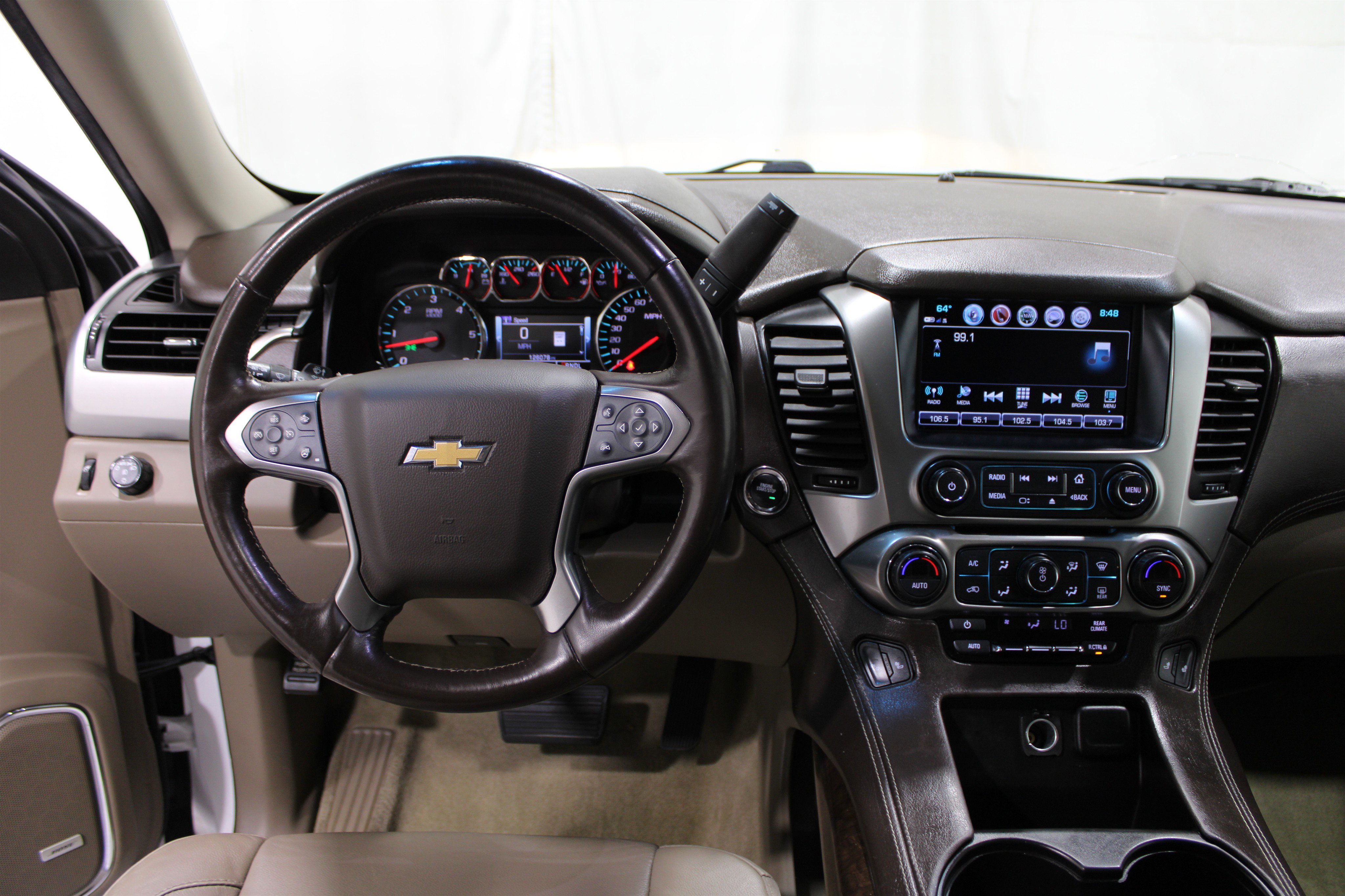 2018 Chevrolet Suburban LT photo 2