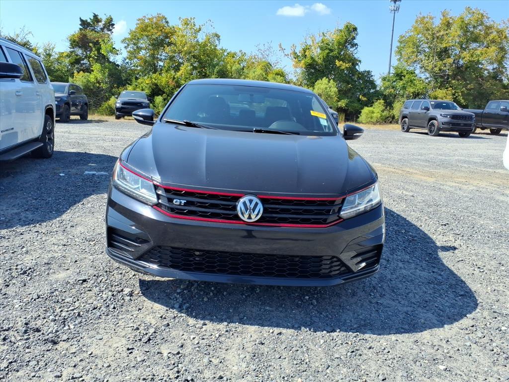 2018 Volkswagen Passat V6 GT photo 2