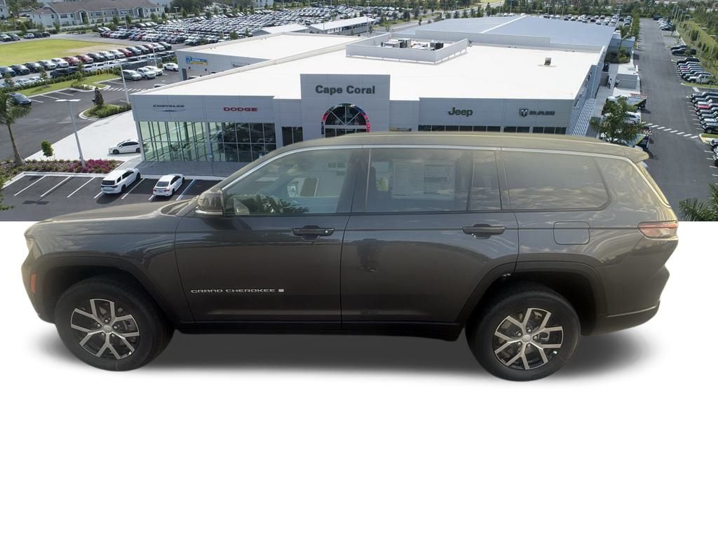 2025 Jeep Grand Cherokee Limited photo 6