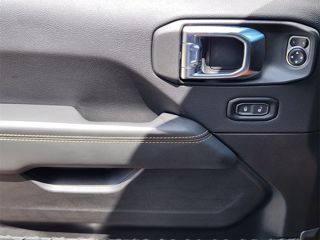 2025 Jeep Gladiator Texas Trail photo 13