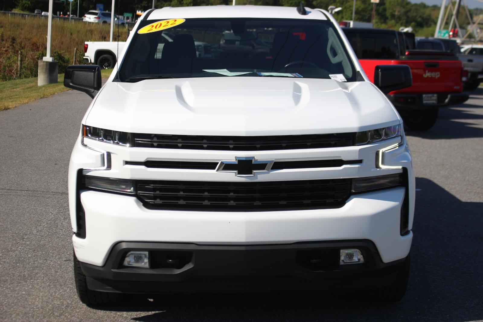 2022 Chevrolet Silverado 1500 RST photo 2