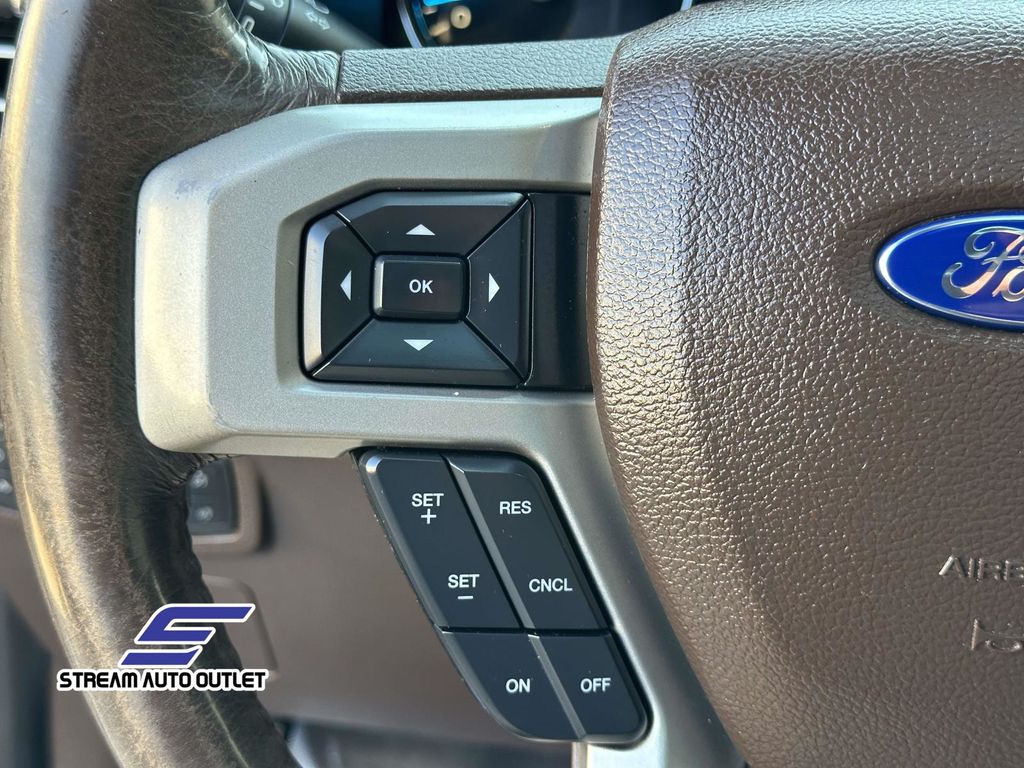 2016 Ford F-150 King Ranch photo 23